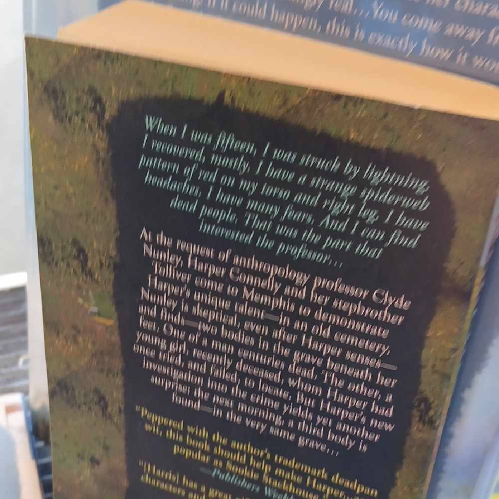 Charlaine Harris Book Set Vol 1-4 - Picture 9 of 9